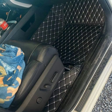 Custom floor mats in Brandon Richardson's Nissan Rogue